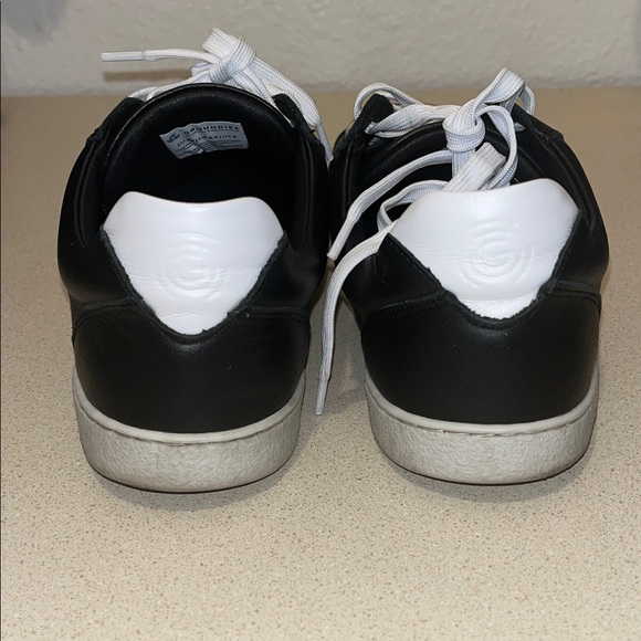 Women Black Sneakers Groundies Barefoot - Picture 6 of 7